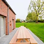 Tatil Evi Vakantiewoning L'eau Tendre In Ellezelles, Met Wellness En Buitenzwembad Met Overkapping